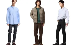Tre män visar upp olika sommarstil herr-outfits: ljusblå skjorta med jeans, tunn jacka med grön tröja och bruna byxor, samt randig skjorta med svarta jeans.