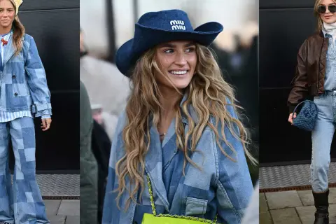 Tre kvinnor visar upp sina denimlooks. En bär en hel outfit i gul och blå jeans, en annan en cowboyhatt och jacka i jeans, och den tredje en brun jacka över jeans.