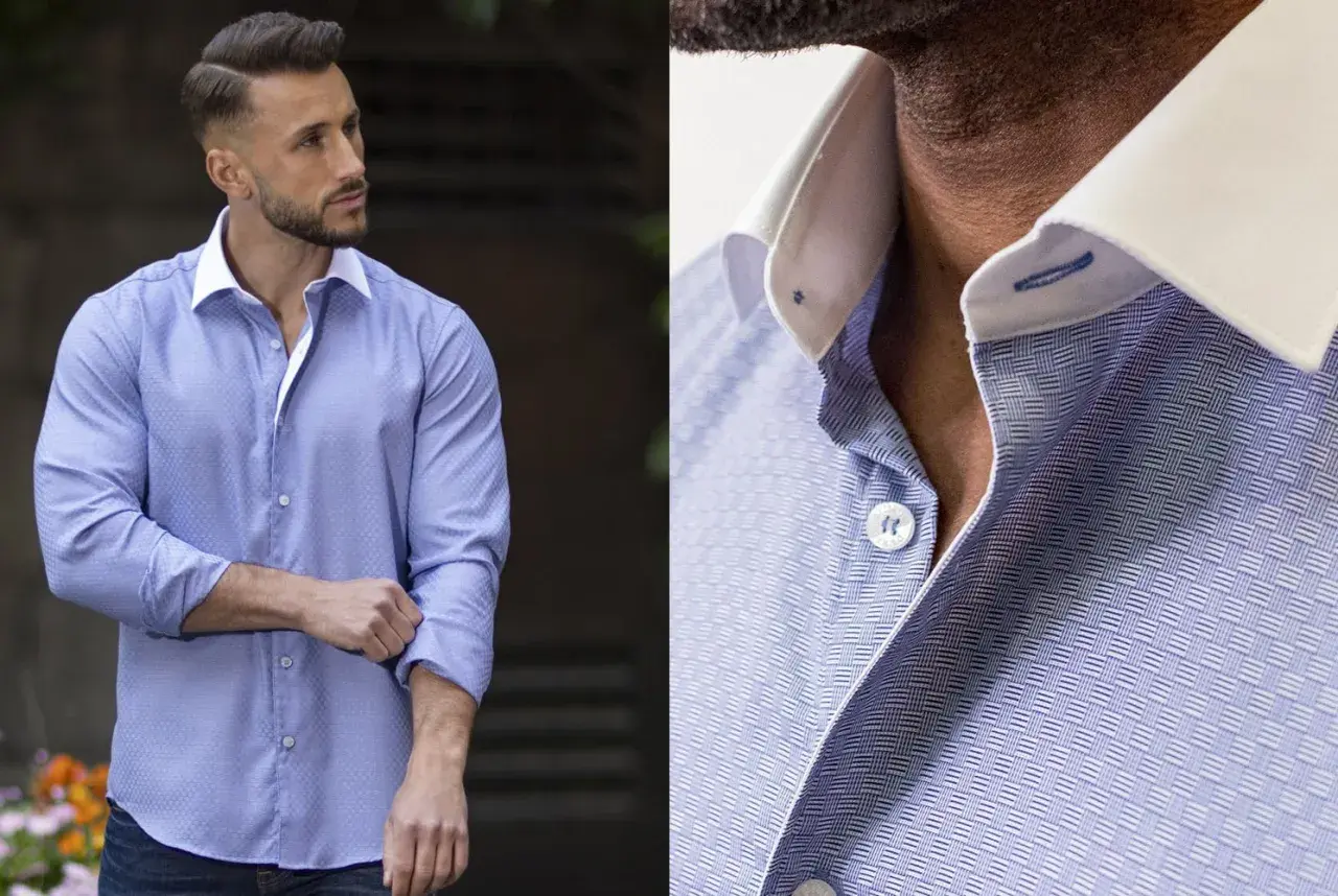 Man i ljusblå skjorta med vitt krås. Perfekt som byxor till svart skjorta för en stilren look.