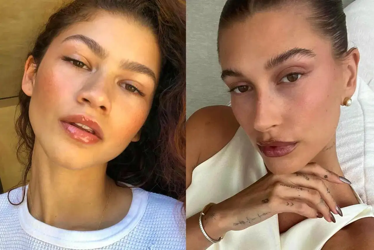 Två kvinnor med naturlig makeup, en med glansiga läppar och en med mjukt rosiga kinder. En clean girl-look som utstrålar fräschör.